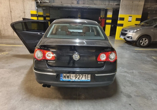 Volkswagen Passat cena 15900 przebieg: 216000, rok produkcji 2006 z Ząbki małe 92